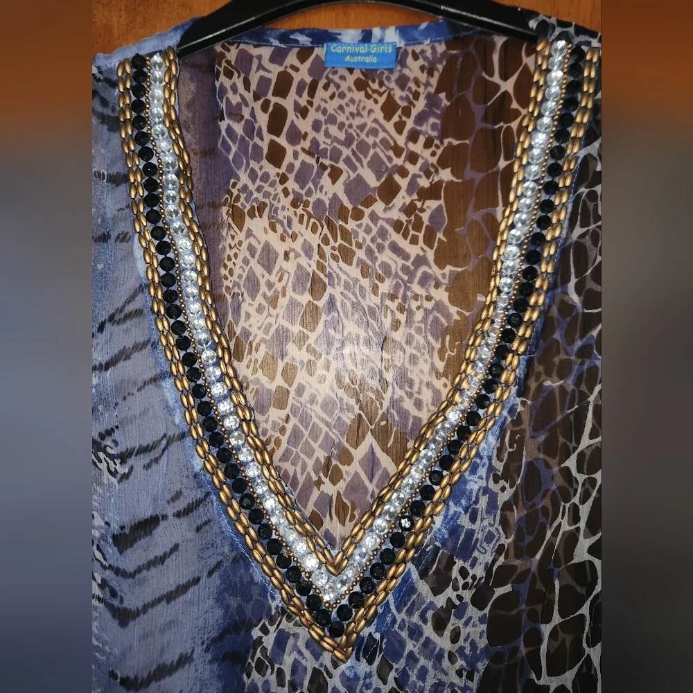 Beaded Pattern Top - Picture 2 of 3